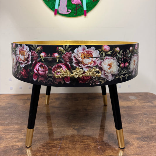 Baroque coffee table gold leaf