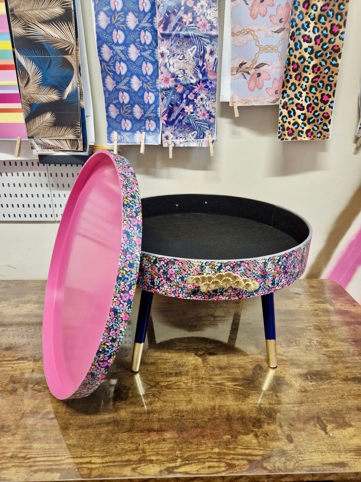 Round coffee table , ditsy floral, multicolour pink blue and green flower design. Round table, lift off top for storage. End table lounge