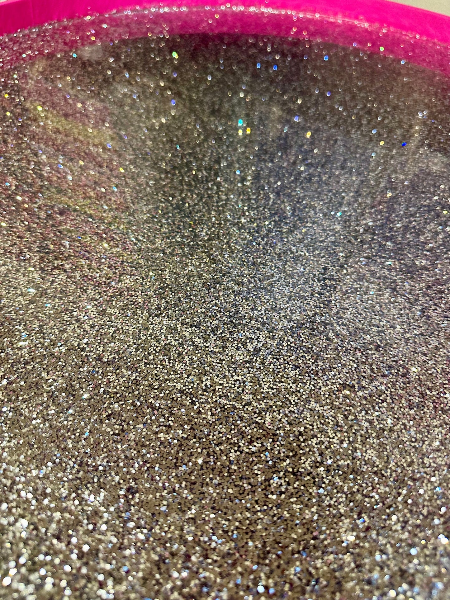 Round coffee table , light pink, hot pink and silver glitter,  flamingo and leopard design. Lift off top for storage. End table Lounge