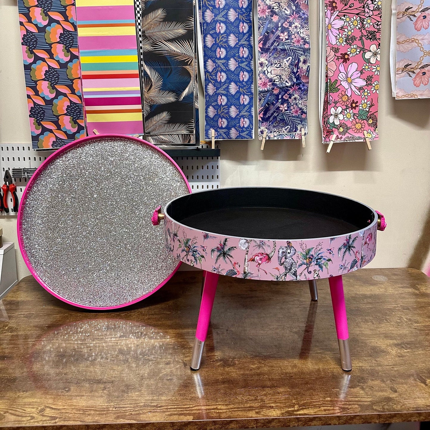 Round coffee table , light pink, hot pink and silver glitter,  flamingo and leopard design. Lift off top for storage. End table Lounge