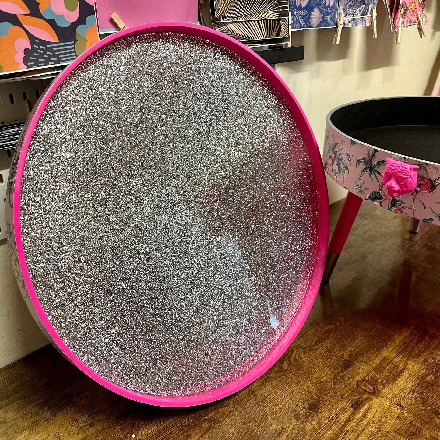 Round coffee table , light pink, hot pink and silver glitter,  flamingo and leopard design. Lift off top for storage. End table Lounge