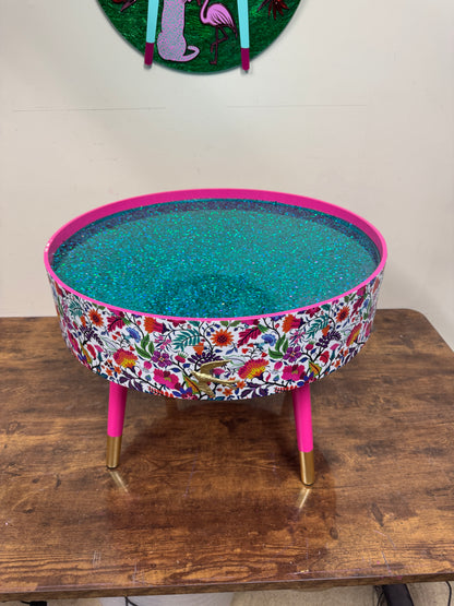 White Wildflower coffee table glitter