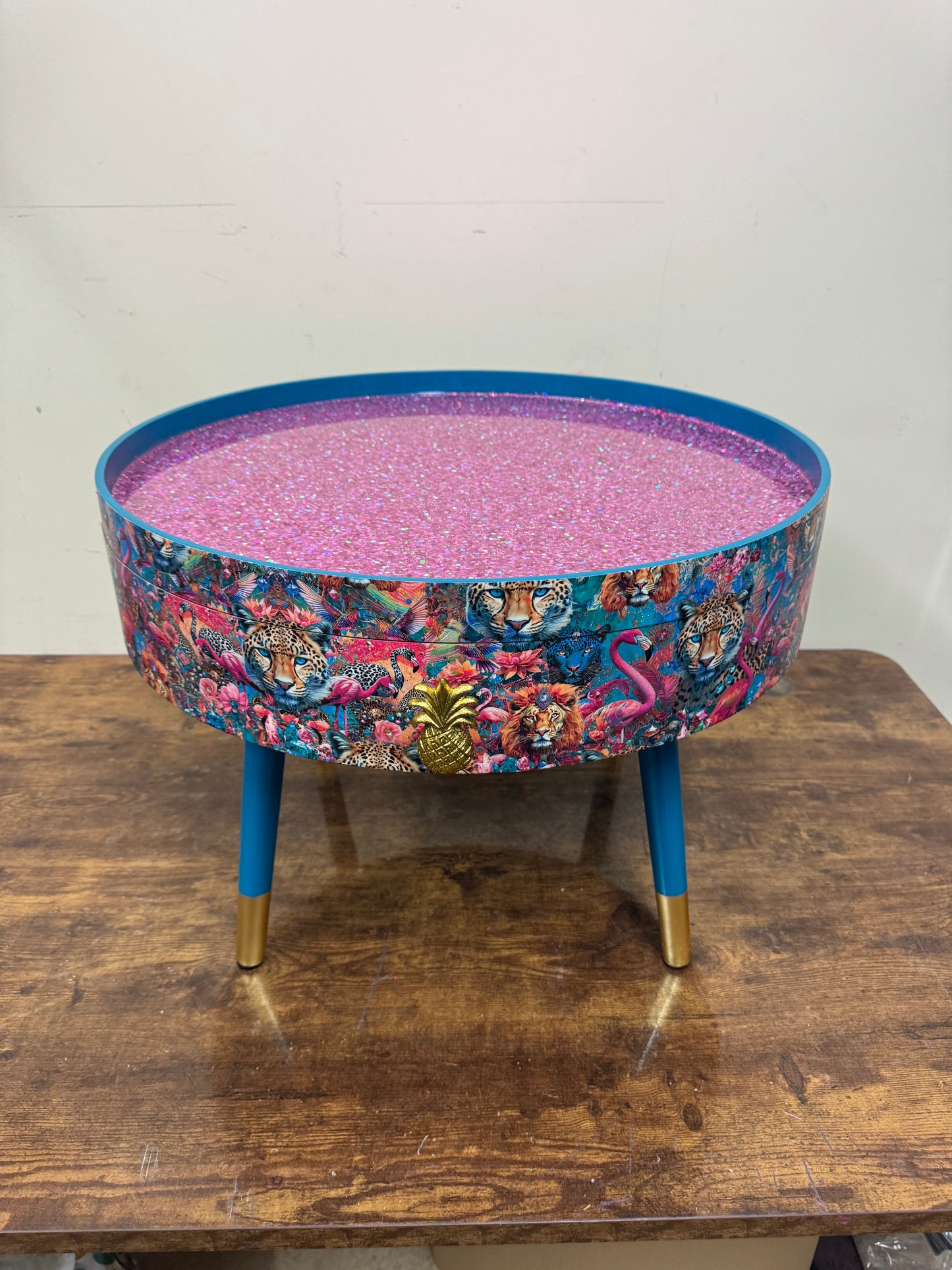 Round coffee table jewel leopard glitter colourful
