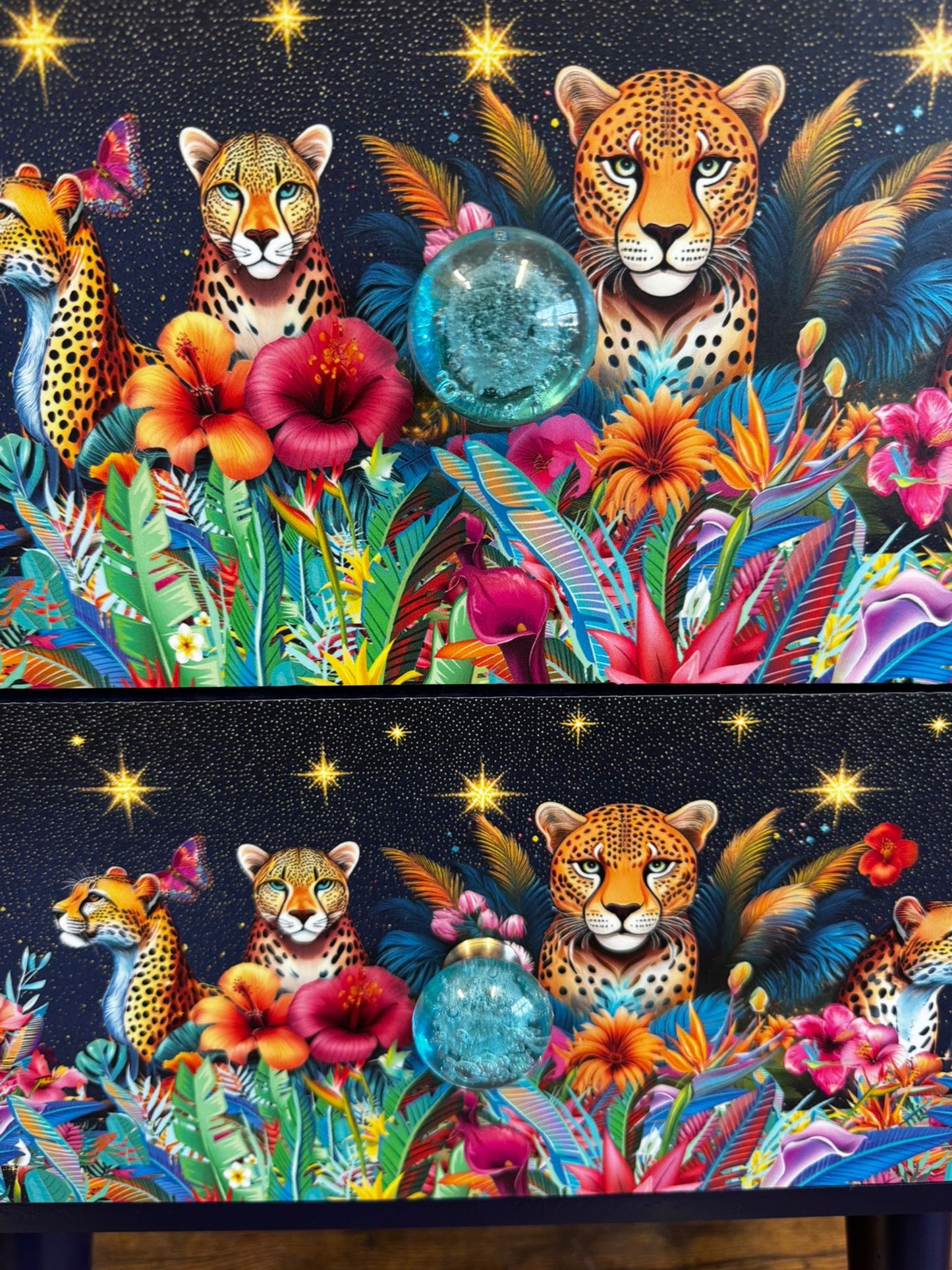 Rio Cheetah Square table Navy blue and hot pink