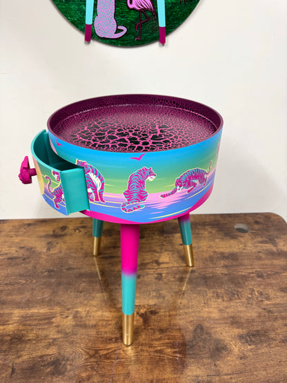 Miami tiger table
