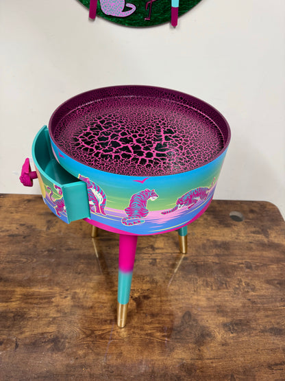 Miami tiger table