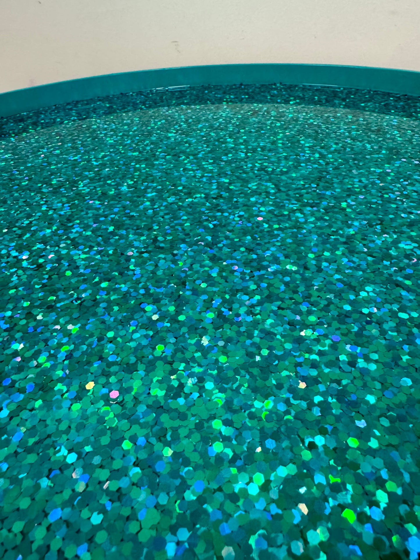 Round coffee table peacock design turquoise glitter