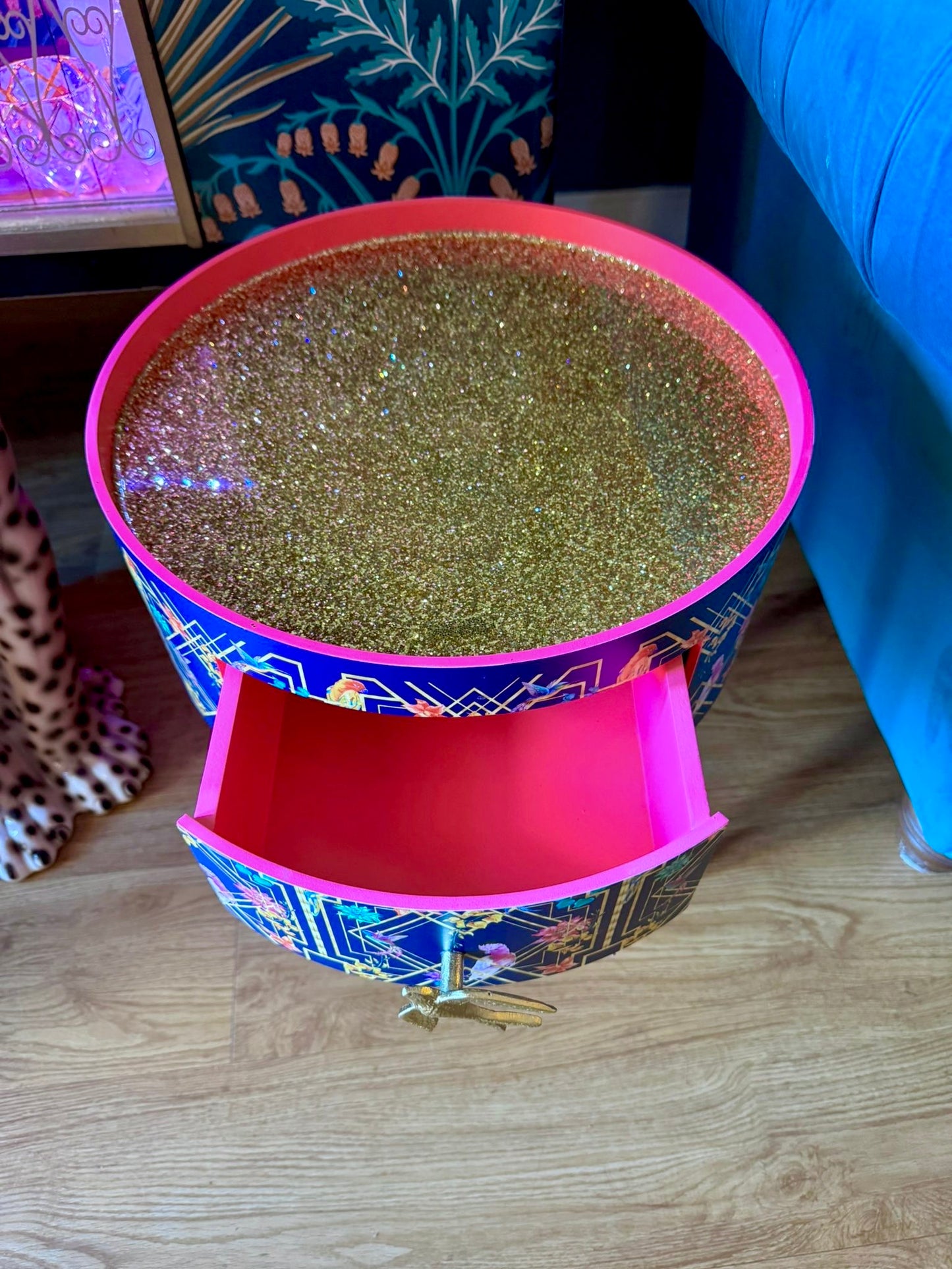 Art deco - Navy Blue Art Deco Birds. Hot Pink with Gold Glitter top.