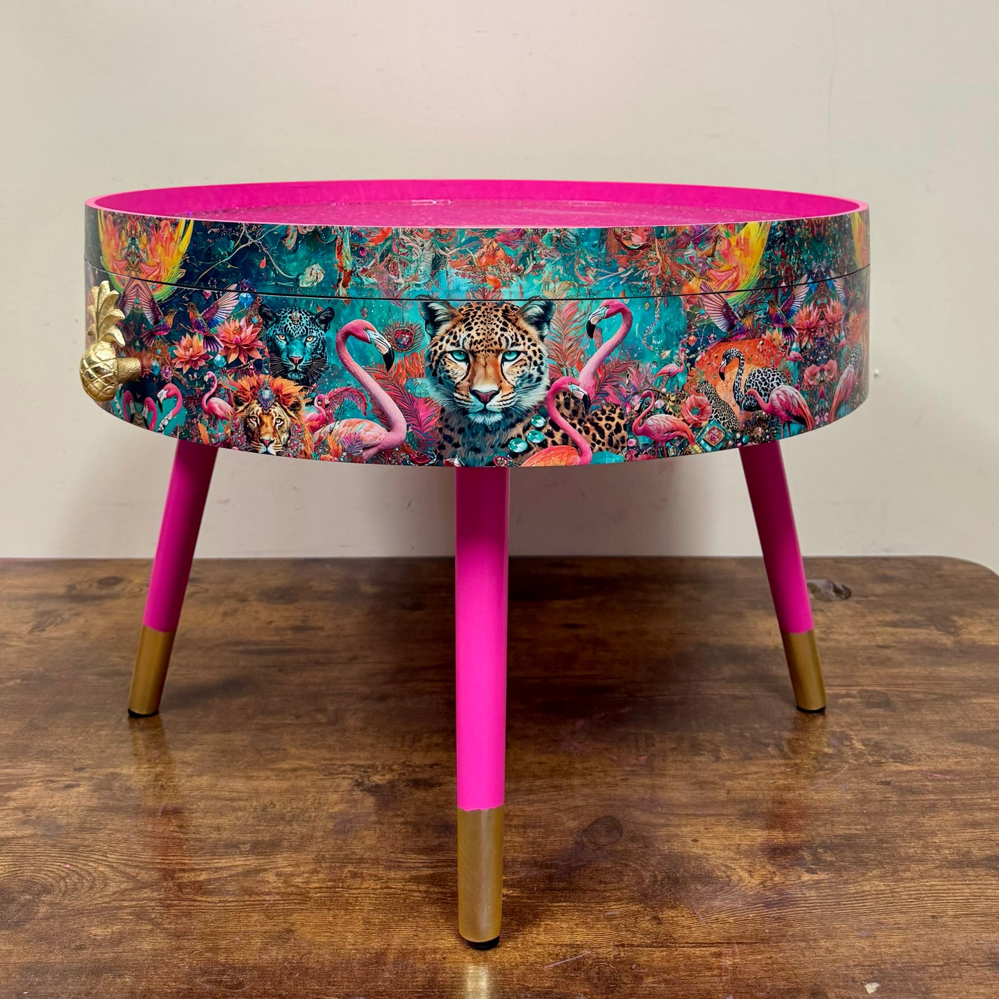 Round coffee table jewel leopard glitter