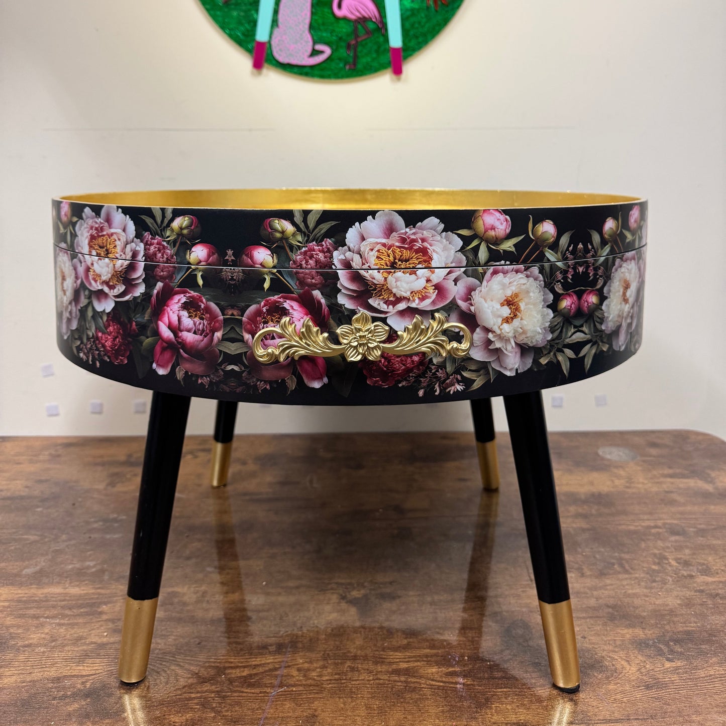 Baroque coffee table gold leaf