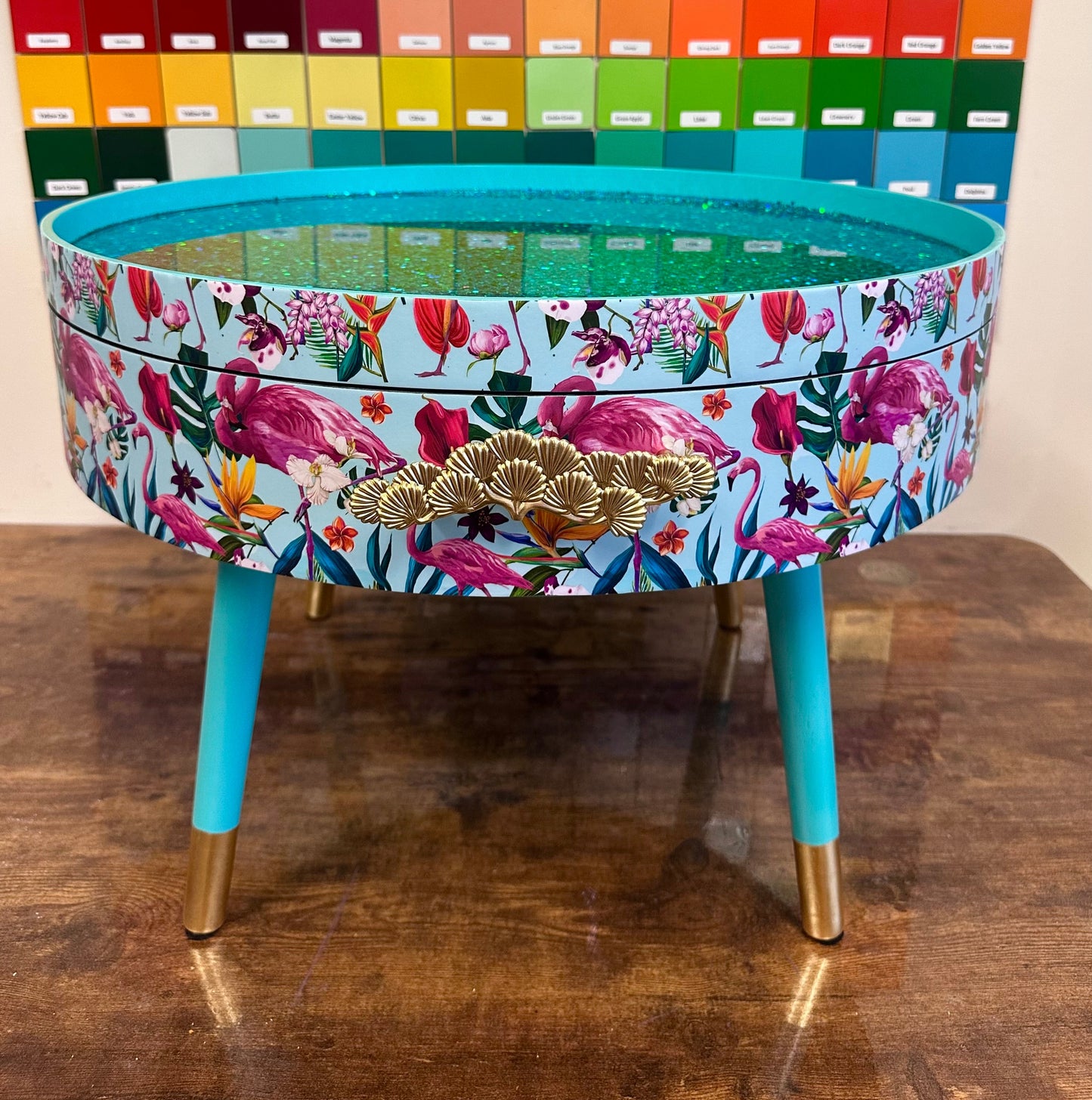Flamingo coffee table mint