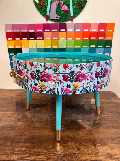Flamingo coffee table mint