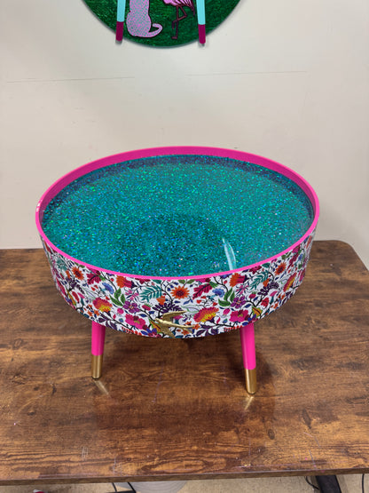 White Wildflower coffee table glitter