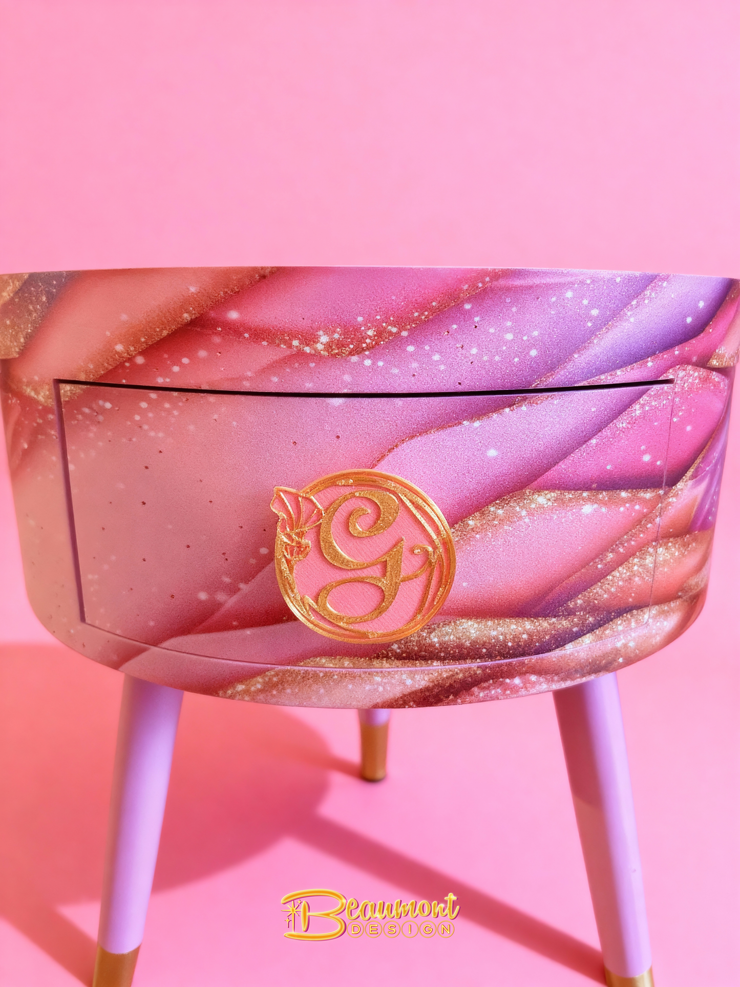 Wicked inspired table - Pink