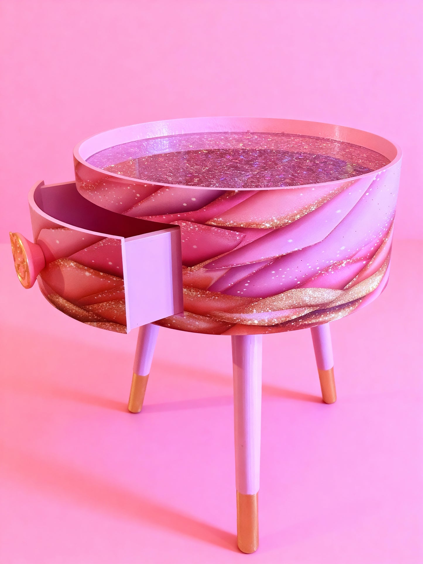 Wicked inspired table - Pink