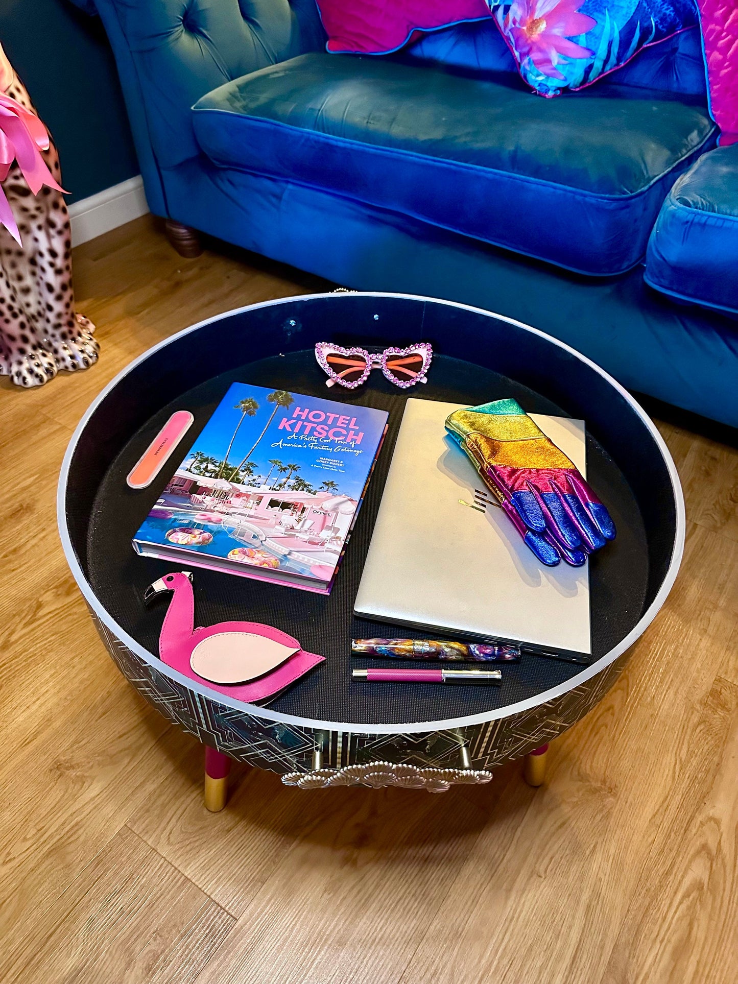 Round coffee table , art deco cheetah leopard design. Hot pink and gold glitter. Round table, lift off top for storage. End table lounge