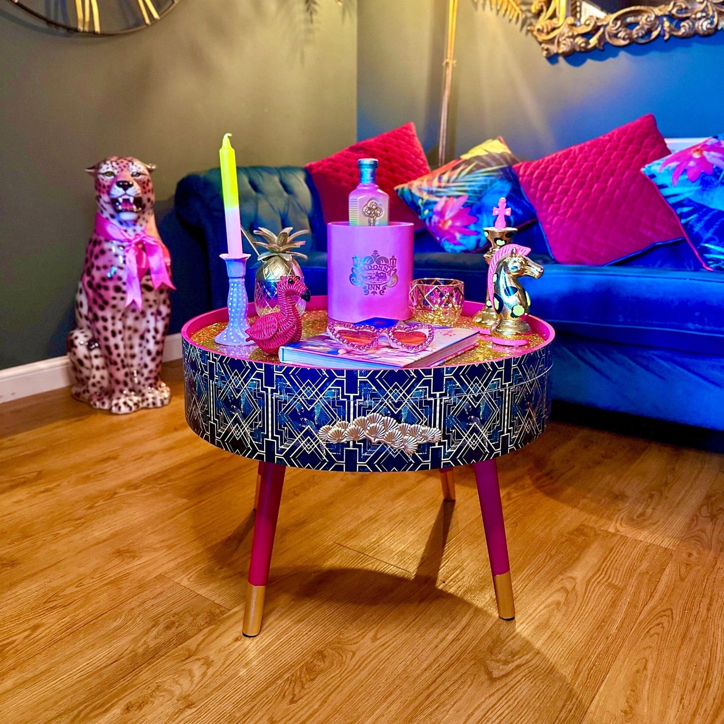 Round coffee table , art deco cheetah leopard design. Hot pink and gold glitter. Round table, lift off top for storage. End table lounge