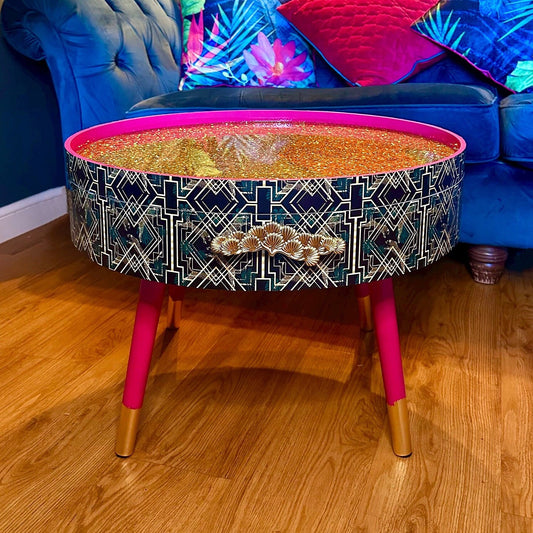 Round coffee table , art deco cheetah leopard design. Hot pink and gold glitter. Round table, lift off top for storage. End table lounge