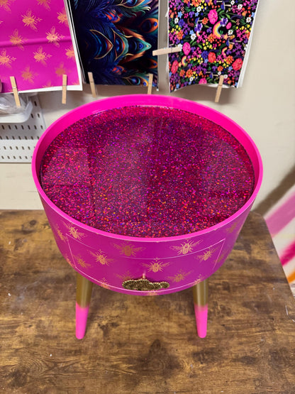 Art deco - Hot Pink gold bees round bedside table. Fun Bright Home Decor . Ideal for Nightstand side table. Fuscia glitter top, gold legs